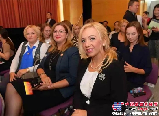 省委书记李强分享江苏创新发展故事,称赞徐工是一家“不简单”的企业!