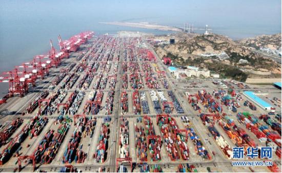上海自贸区洋山港集装箱码头。新华社记者&nbsp;凡军摄&nbsp;