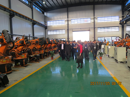 服务工业强基  宜兴东方力推共享工业机器人