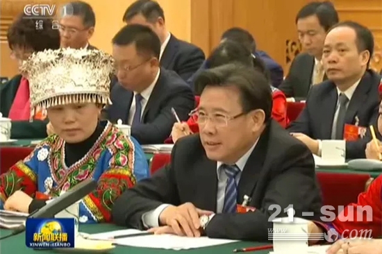 梁稳根代表:“营改增”、“放管服”为企业增添活力
