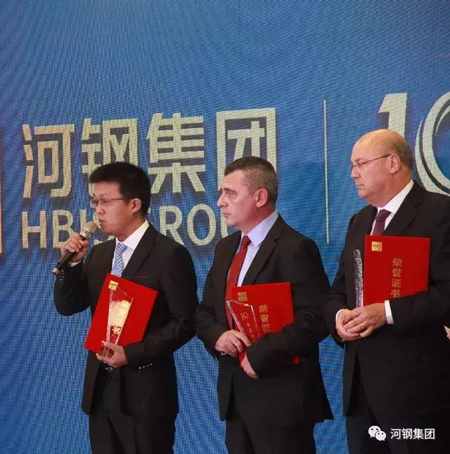 http://p2.pstatp.com/large/pgc-image/153051909473504de9255e8